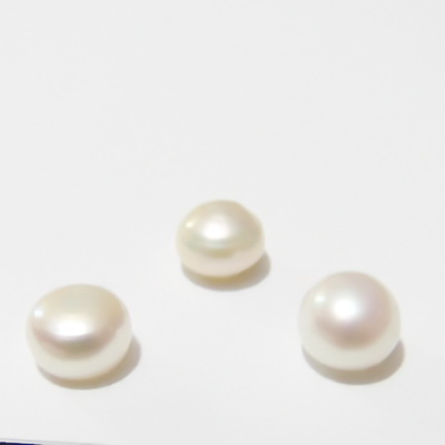 Perle sidef,  albe, semigaurite, 7.5~8x5.5~6.5mm