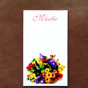 Carton martisor, cu buchet cu flori multicolore, 9.2x5.4cm