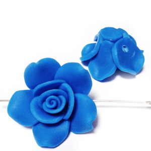 Margele polymer, floare albastra, 29~31x13~15 mm