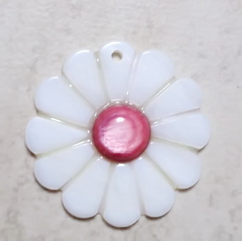 Pandantiv sidef alb, floare 30x5~6mm, cabochon roz de 10mm