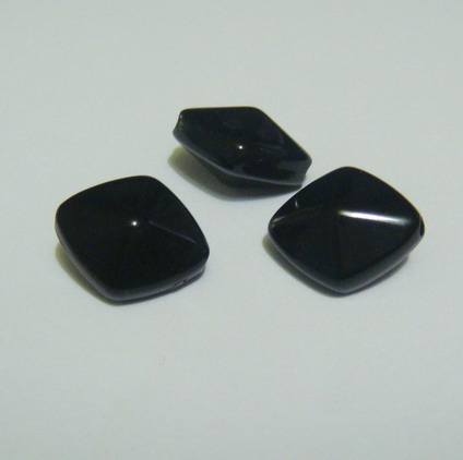 Margele plastic negru, romb 16x14mm