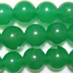 Jad translucid, verde, 10mm