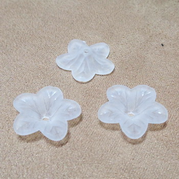 Flori acrilice, frosted, albe, 18x5mm 1 buc