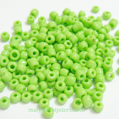 Margele nisip verde fistic, opace, sidefate, 4mm 20 g