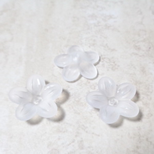  Flori acrilice, frosted, albe, 21x20x5.5mm 1 buc