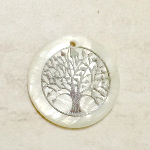 Pandantiv sidef crem, 25~25.5x1.5~2mm, cu imprimeu argintiu ,,copacul vietii'
