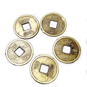 Monede feng shui / banuti norocosi, bronz , 23x0.6mm, orificiu 6x6mm