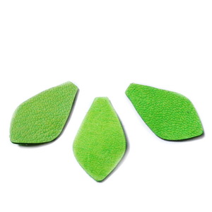 Frunzulita piele verde, 30x18x1mm 1 buc