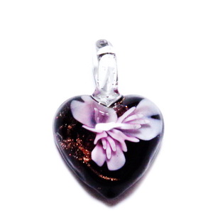 Pandantiv Murano negru cu floare roz, inima 33x24x10mm