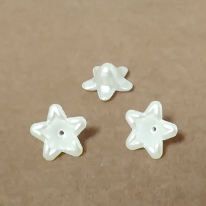 Margele plastic alb ABS, imitatie perle, floare 13x7mm
