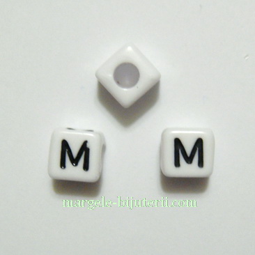 Margele alfabet, plastic alb, cubice 8x8x8mm, litera M 1 buc