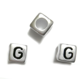Margele alfabet, plastic argintiu, cubice 6x6x6mm, litera G 1 buc