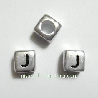 Margele alfabet, plastic argintiu, cubice 6x6x6mm, litera J 1 buc